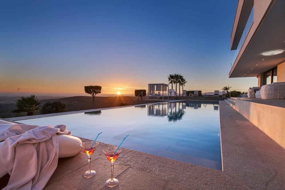 Eden Roc Villa Portol Bagian luar foto