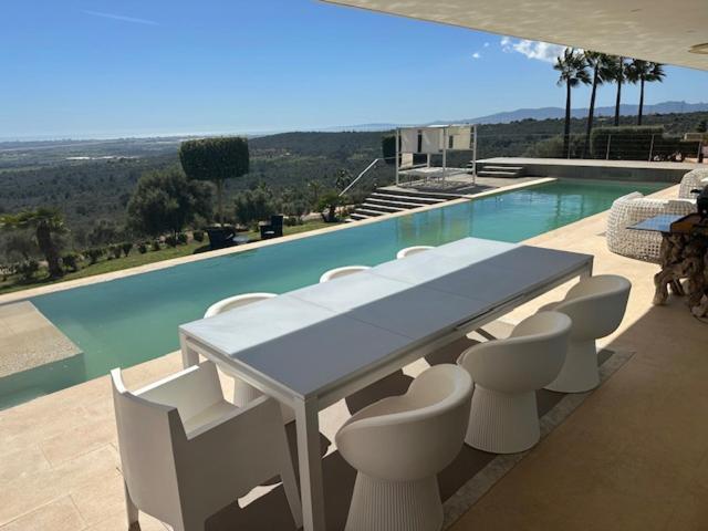 Eden Roc Villa Portol Bagian luar foto
